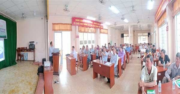 Tập huấn kỹ thuật nuôi tôm thẻ chân trắng siêu thâm canh tuần hoàn ít thay nước, an toàn sinh học 